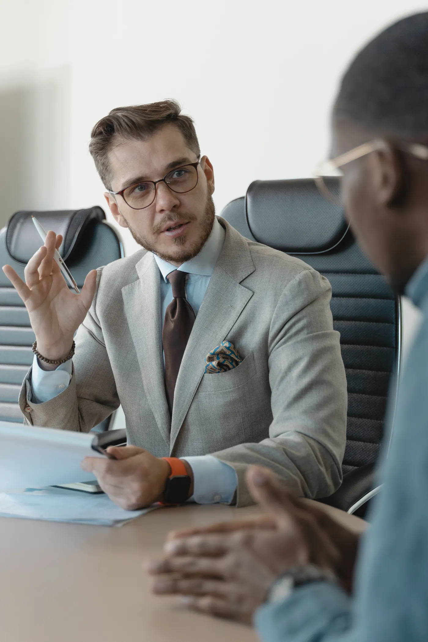 Persoonlijk gesprek tussen recruiter en werkgever